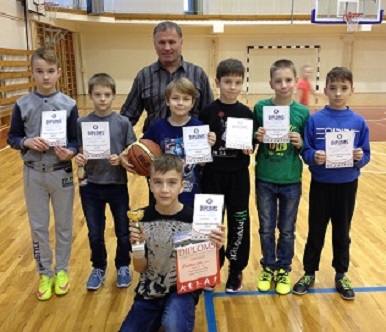 Skolēnu basketbols