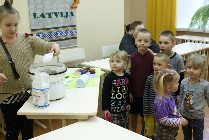 Lieldienu gaidīšanas nedēļa Izvaltas pamatskolā
