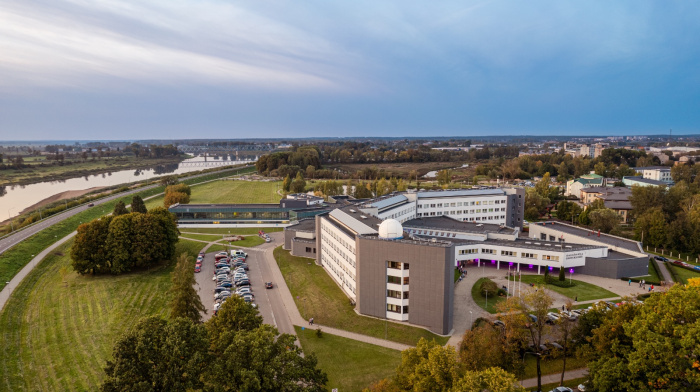 Daugavpils Universitāte kļūst par digitālās izaugsmes dzinējspēku – uzņēmumiem piedāvā bezmaksas digitālo prasmju apmācības
