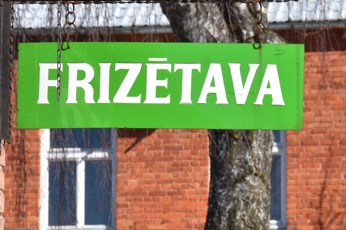 Kā veicas Krāslavas frizieriem