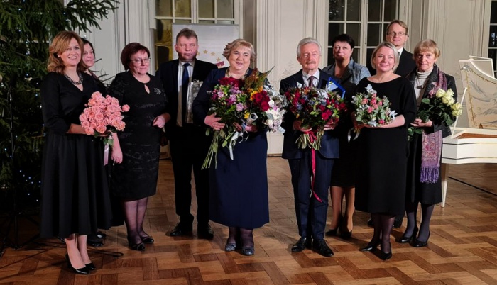 Eiropas balto rožu pušķis