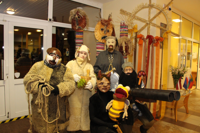 Maskotie209.12.2022.jpg