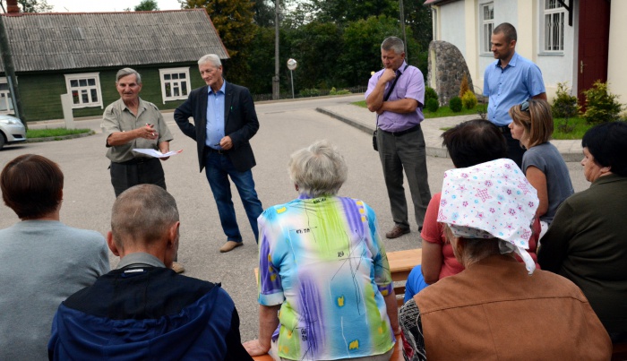 Trīs desmitgades godprātīga darba
