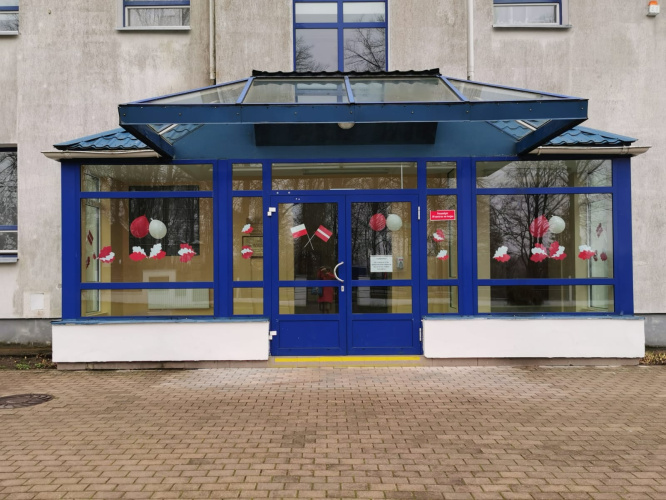 Krāslavas Poļu skola saņēma finansējumu visam mācību gadam, taču tas neatrisina problēmu pilnībā