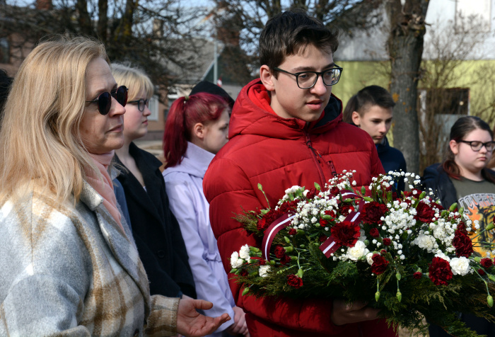 REPR201.04.2022.jpg