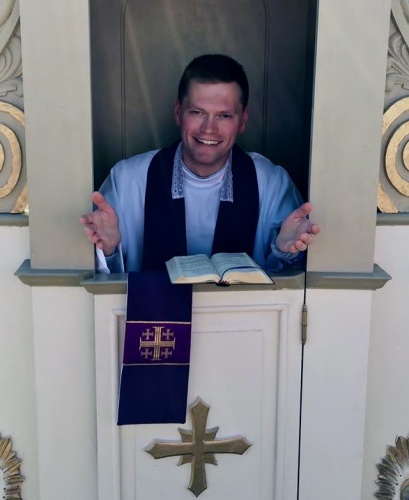 Priesteris Rodions DOĻA: cilvēku sirdis mainās svētceļojumā…