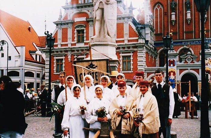 Storptautyskais folklorys festivals “Baltica 2003”. 2003.goda 10.juļs Reiga, Rātslaukums.