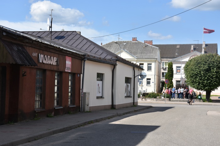 8 deputāti nobalso par spēļu zāli Krāslavā