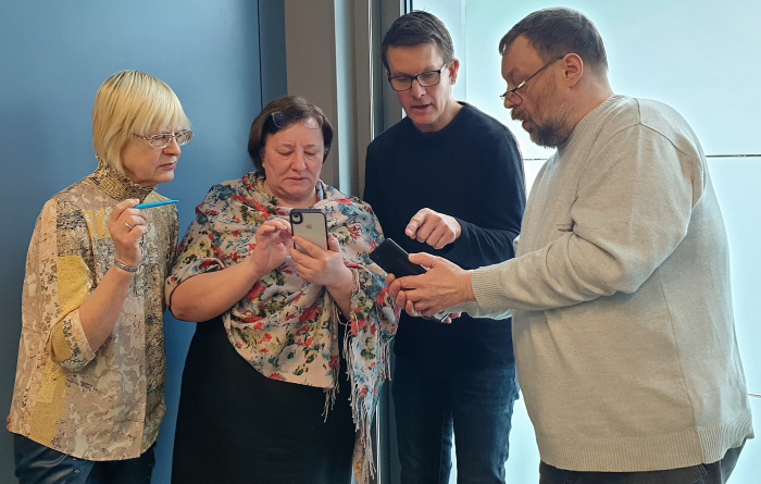 Formatīvā vērtēšana un atgriezeniskā saite: Varavīksnes vidusskolas skolotāji izglītojas Itālijā