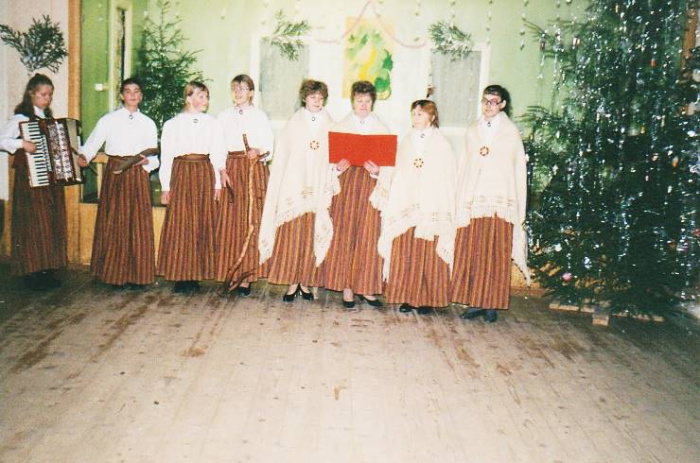 Videofilmys “Dzīsme cylvāka dzeivis garumā” nūjimšonā. 1997. goda 2. augusts