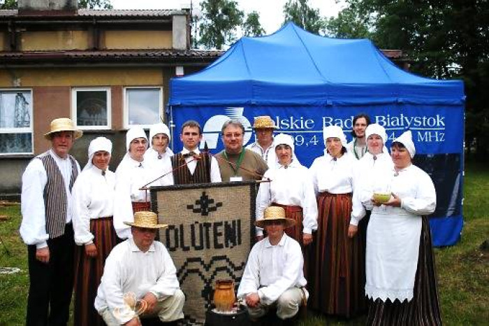 XII Storptautyskajā tautys muokslys festivalā “No lauku sētas” Čeremšys pogosta Hajnovkys rajonā, Pūlejā. 2007.goda 8.-10.juņs.