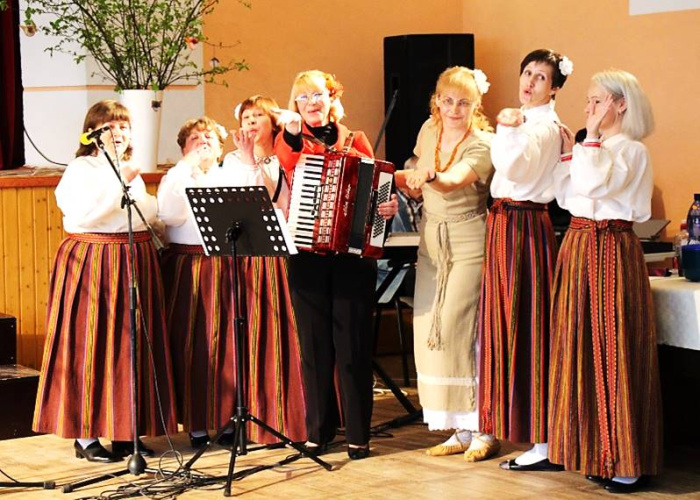 XIII Golda dzīšmu i “gveļžu” saītā “Auni kuojas, laksteigola!” Dagdā. 2016. goda 17. apreļs