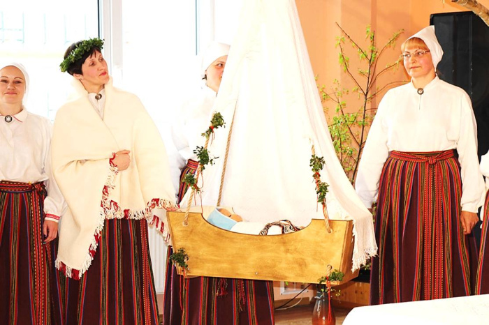 XV Golda dzīšmu i “gveļžu” saītā “Auni kuojas, laksteigola!” Dagdā. 2018. goda 22. apreļs