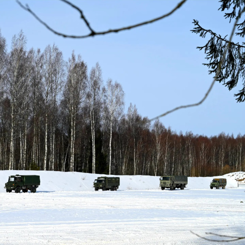 Nedēļas nogalē Preiļu, Krāslavas un Rēzeknes novadu teritorijā trenēs militārā transporta kolonnu pārvietošanos