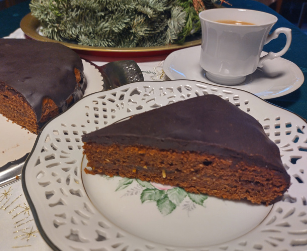 Zahera torte: kārdinoša šokolāde un samudžināta vēsture