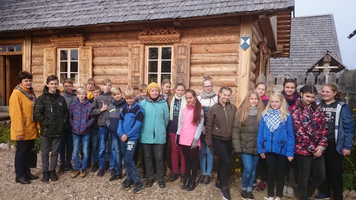 Krāslavas pamatskolas skolēni iniciatīvas „Latvijas skolas soma” dalībnieki